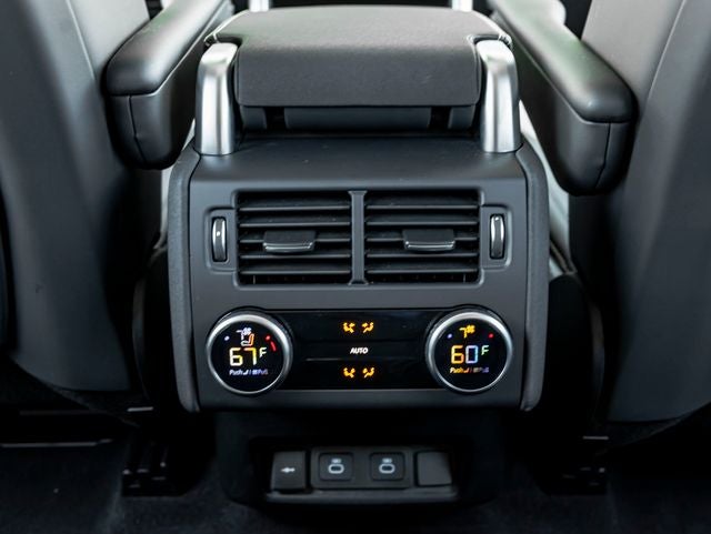 2025 Land Rover Discovery Dynamic SE