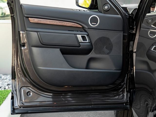 2026 Land Rover Discovery Dynamic SE