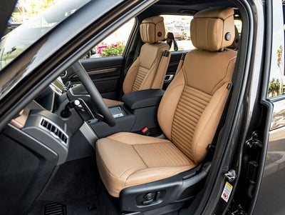 2026 Land Rover Discovery Dynamic SE