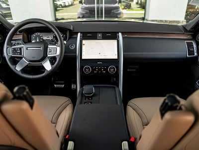 2026 Land Rover Discovery Dynamic SE