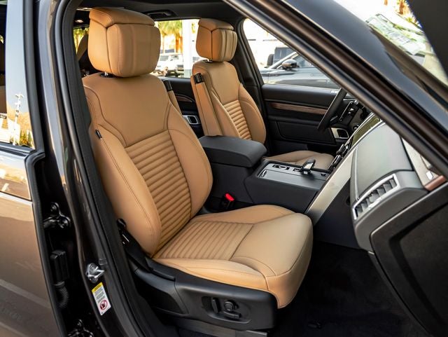 2026 Land Rover Discovery Dynamic SE