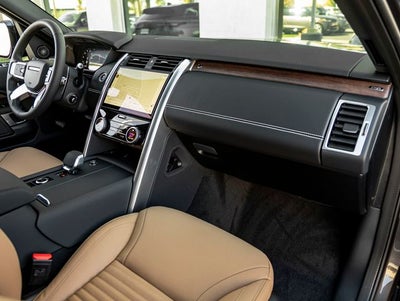 2026 Land Rover Discovery Dynamic SE