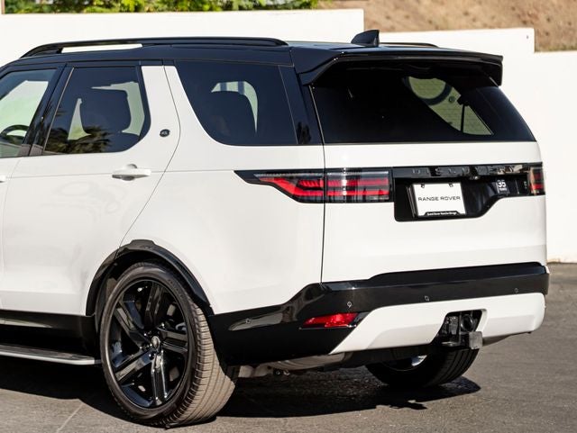 2025 Land Rover Discovery Dynamic SE 35th Edition Pack