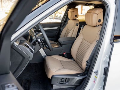 2025 Land Rover Discovery Dynamic SE