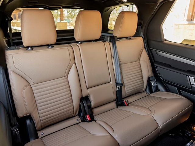 2025 Land Rover Discovery Dynamic SE