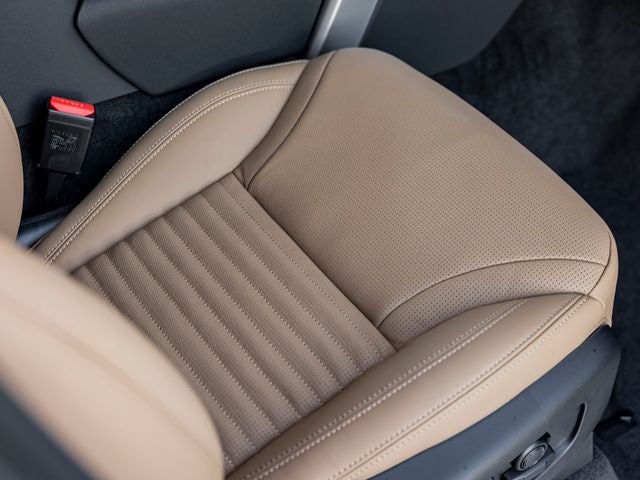 2025 Land Rover Discovery Dynamic SE