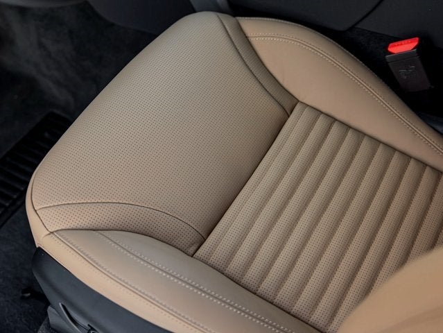 2025 Land Rover Discovery Dynamic SE