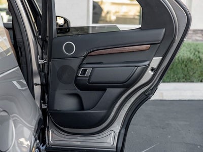 2025 Land Rover Discovery Dynamic SE