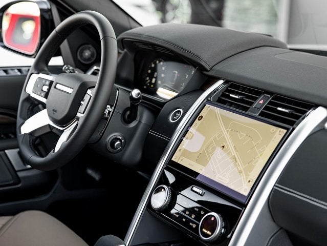 2025 Land Rover Discovery Dynamic SE