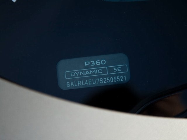 2025 Land Rover Discovery Dynamic SE