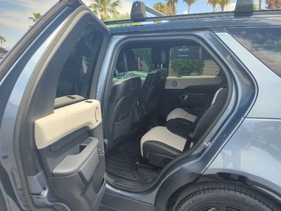 2023 Land Rover Discovery S R-Dynamic