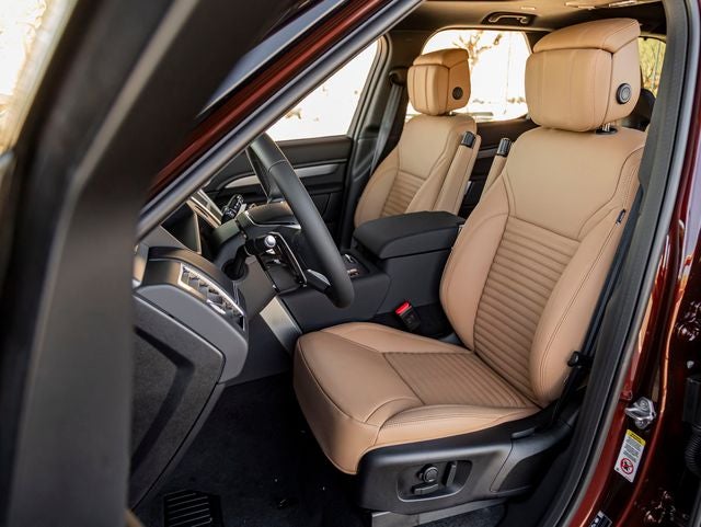 2026 Land Rover Discovery Gemini Edition