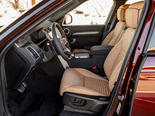 2026 Land Rover Discovery Gemini Edition