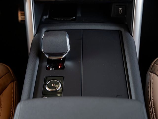 2026 Land Rover Discovery Gemini Edition