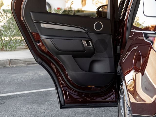 2026 Land Rover Discovery Gemini Edition