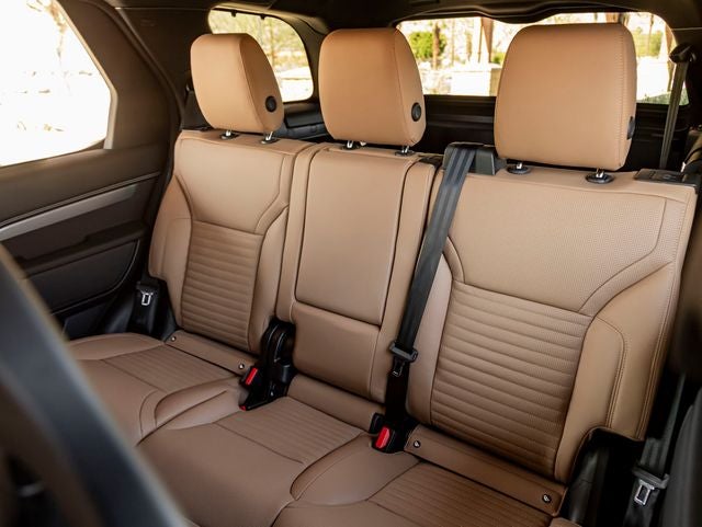 2026 Land Rover Discovery Gemini Edition