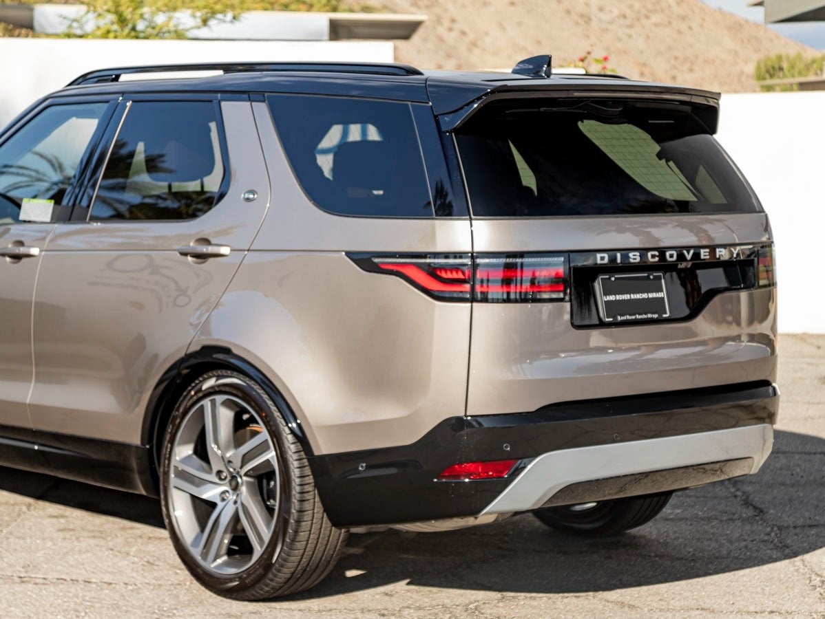 2025 Land Rover Discovery Metropolitan Edition