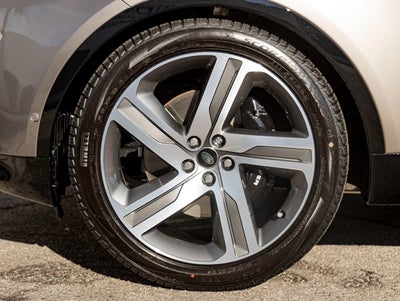 2025 Land Rover Discovery Metropolitan Edition