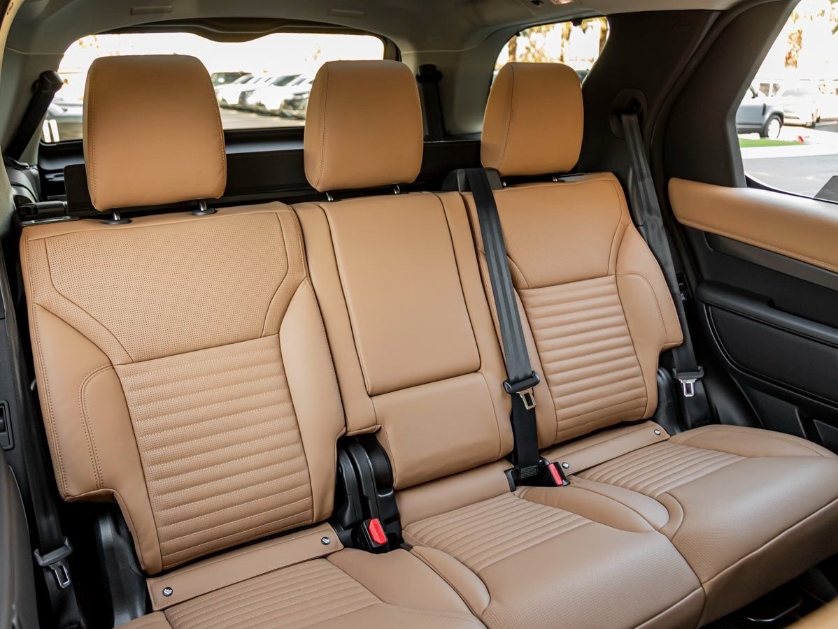 2025 Land Rover Discovery Metropolitan Edition