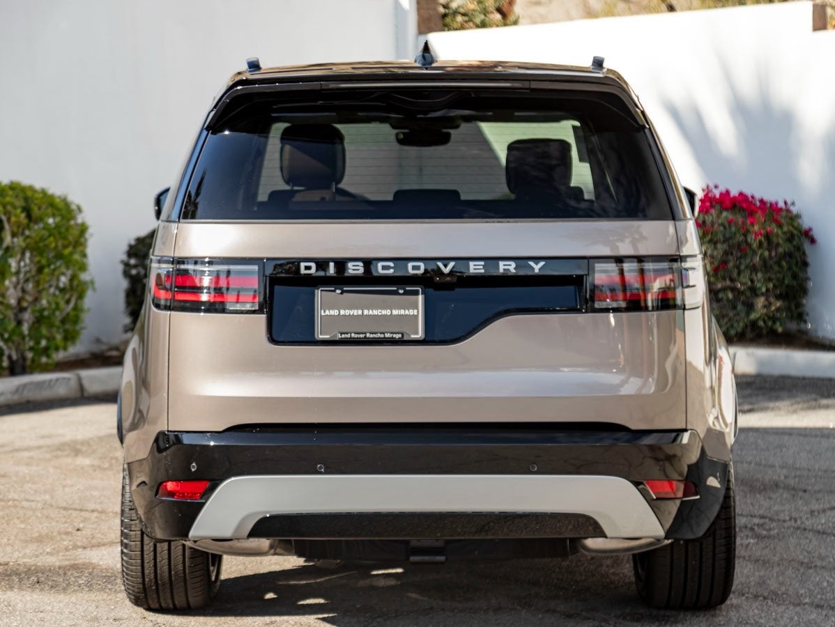 2025 Land Rover Discovery Metropolitan Edition