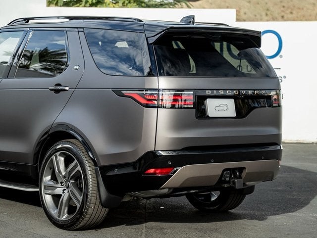 2026 Land Rover Discovery Tempest Edition