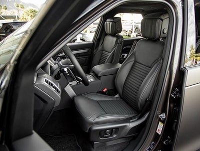 2026 Land Rover Discovery Tempest Edition