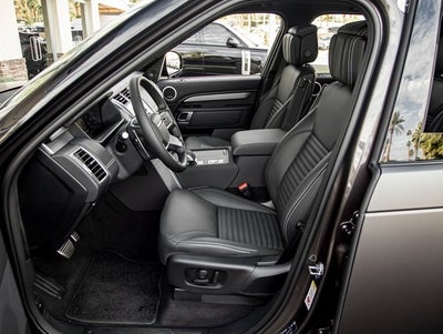 2026 Land Rover Discovery Tempest Edition