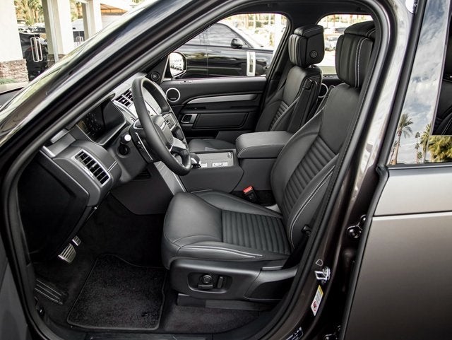 2026 Land Rover Discovery Tempest Edition