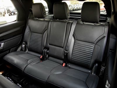 2026 Land Rover Discovery Tempest Edition