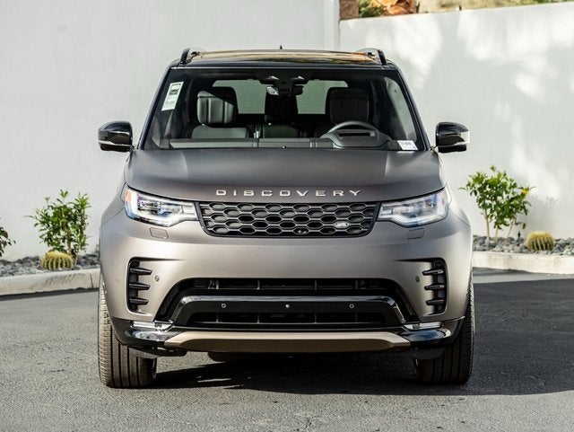 2026 Land Rover Discovery Tempest Edition