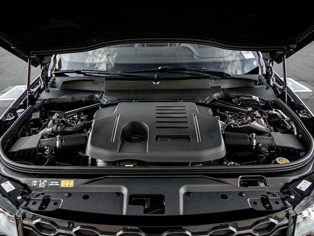 2026 Land Rover Discovery Tempest Edition