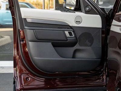 2026 Land Rover Discovery Gemini Edition