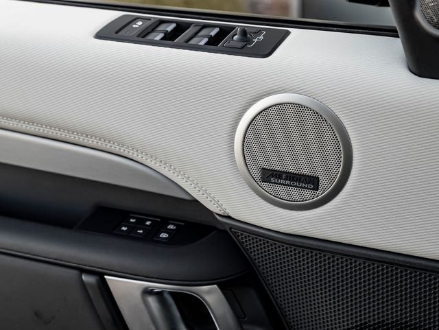 2026 Land Rover Discovery Gemini Edition