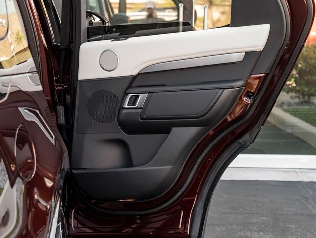 2026 Land Rover Discovery Gemini Edition