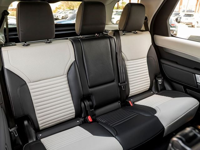 2026 Land Rover Discovery Gemini Edition