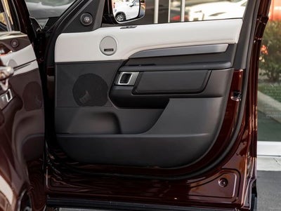 2026 Land Rover Discovery Gemini Edition