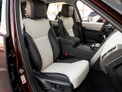 2026 Land Rover Discovery Gemini Edition