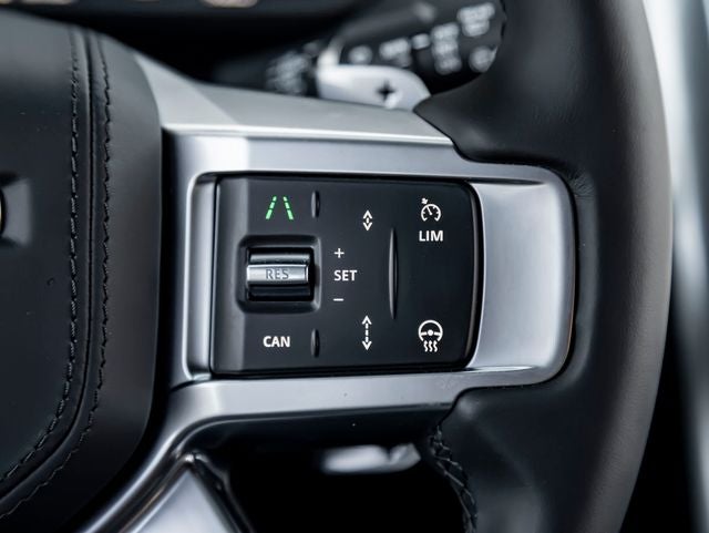 2026 Land Rover Discovery Tempest Edition