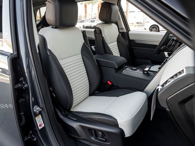 2026 Land Rover Discovery Gemini Edition