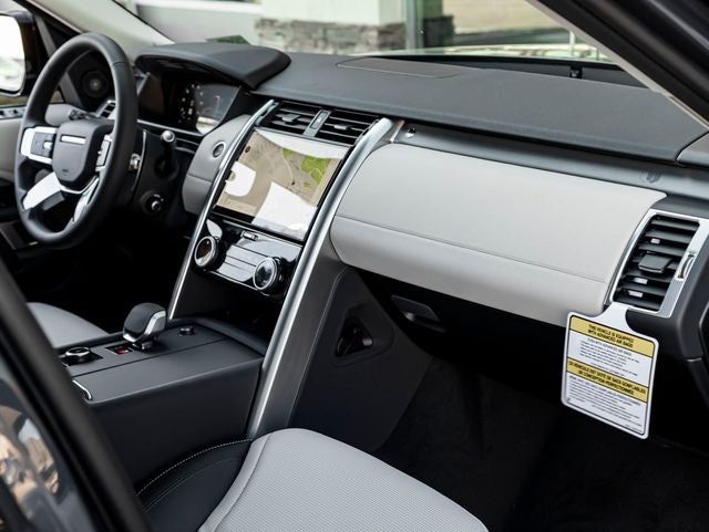 2026 Land Rover Discovery Gemini Edition