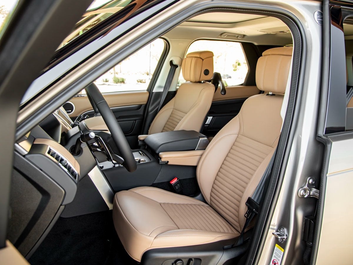 2025 Land Rover Discovery Metropolitan Edition