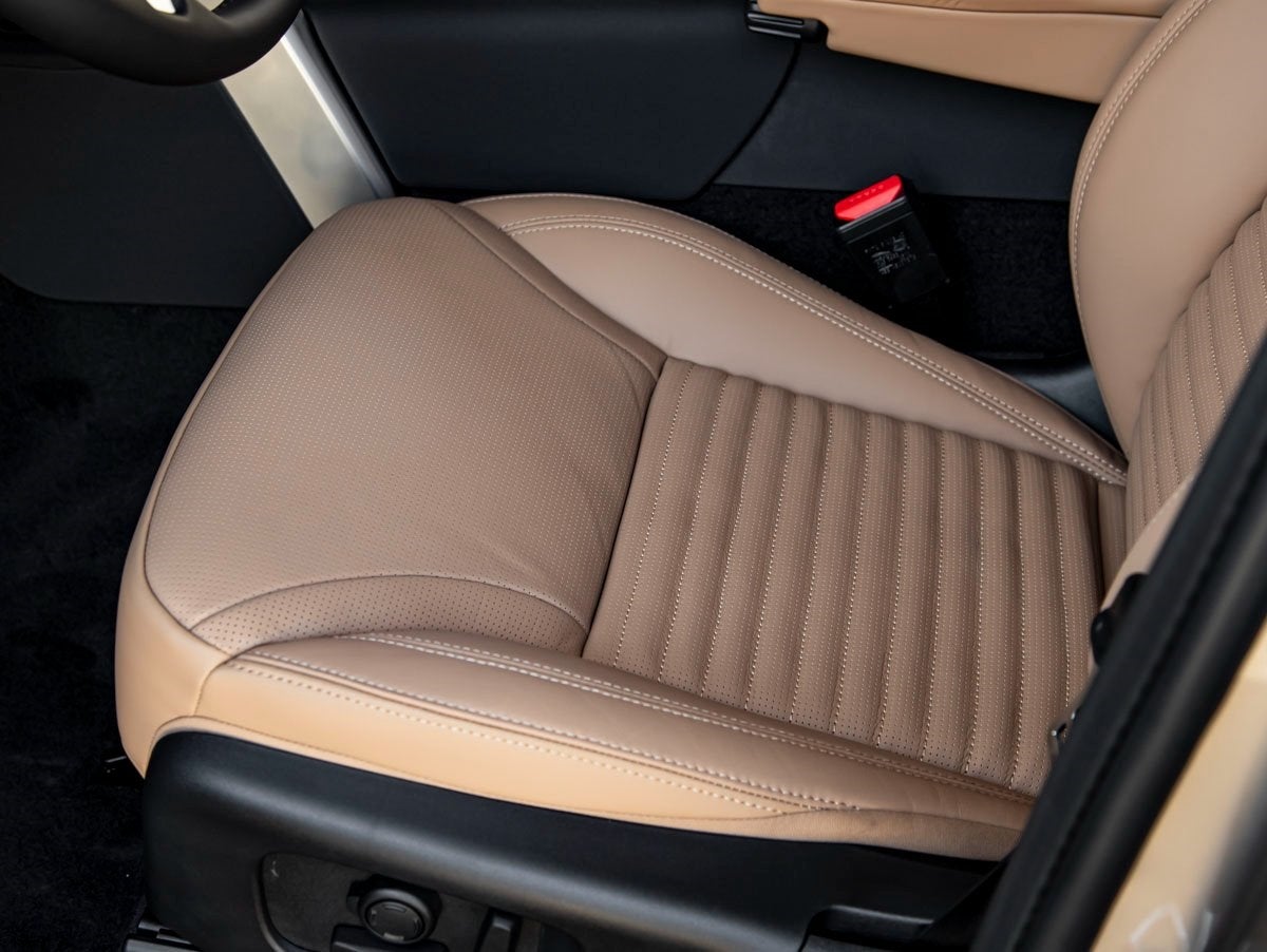 2025 Land Rover Discovery Metropolitan Edition