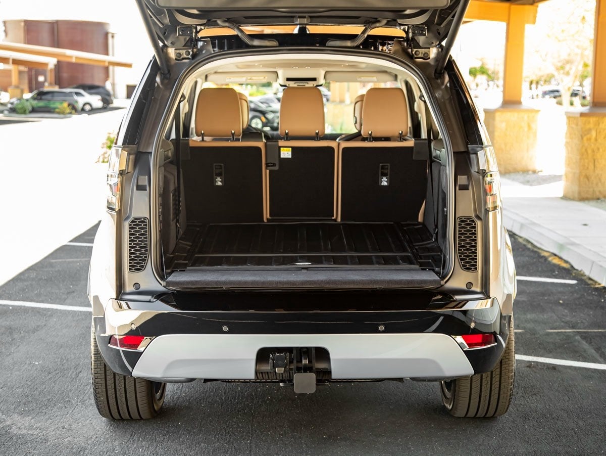 2025 Land Rover Discovery Metropolitan Edition