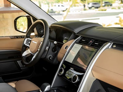 2025 Land Rover Discovery Metropolitan Edition