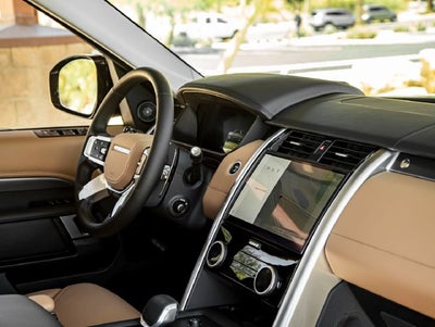 2025 Land Rover Discovery Metropolitan Edition