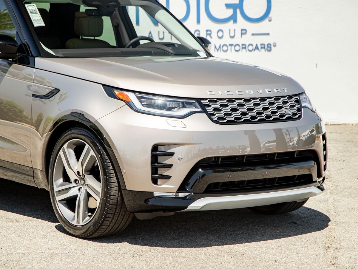 2025 Land Rover Discovery Metropolitan Edition