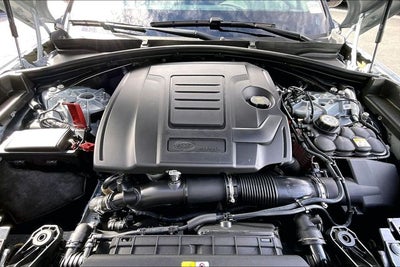 2026 Land Rover Range Rover Velar Dynamic SE