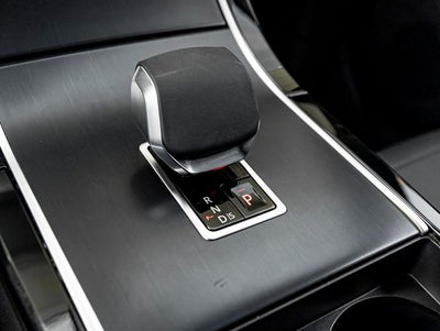 2026 Land Rover Range Rover Velar Dynamic SE