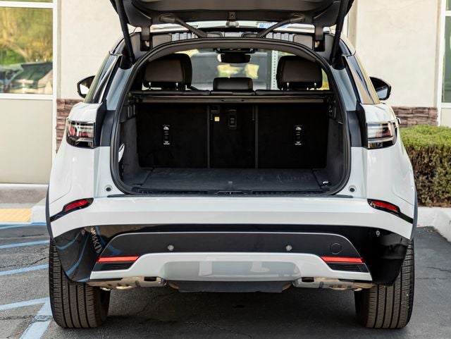 2026 Land Rover Range Rover Velar Dynamic SE
