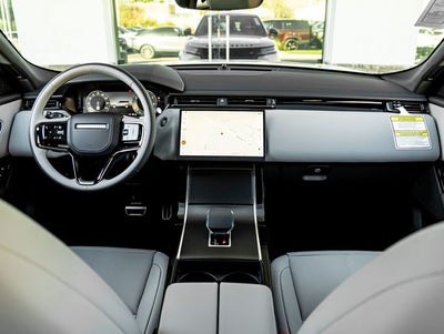 2026 Land Rover Range Rover Velar Dynamic SE
